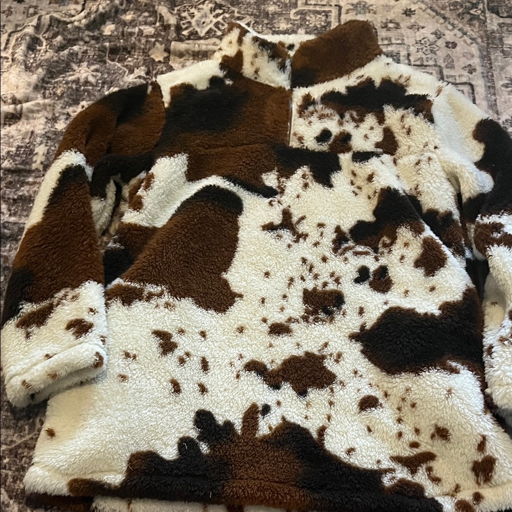 Brown and White Fleece Pullover